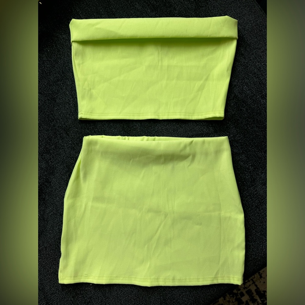 Two piece set